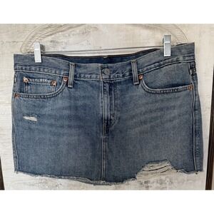 Levi's Vintage Distressed Blue Denim Midrise MINI Skirt Size 31 NICE!